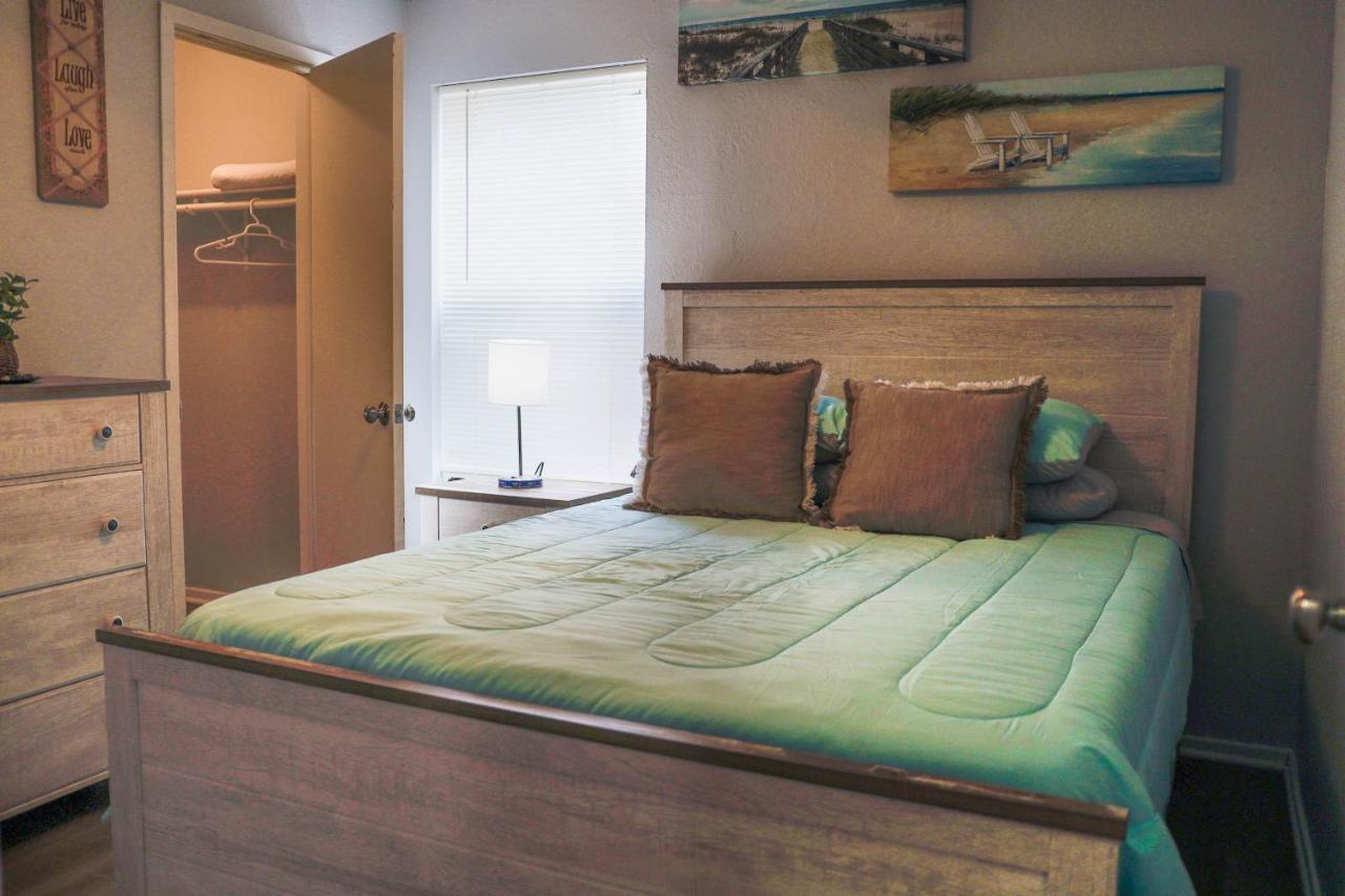 Congeniality And Comfort. All The Essentials With Class, 2 Nights? 2 Weeks? Stay, Relax, Work, Or Go Out For Fun. 알링턴 외부 사진